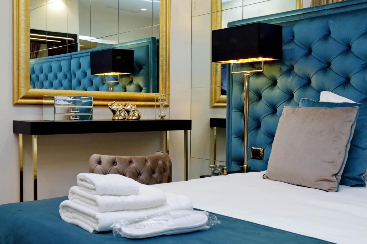 Trevi Diamond Luxury Suites & Jacuzzi Casa de hóspedes *